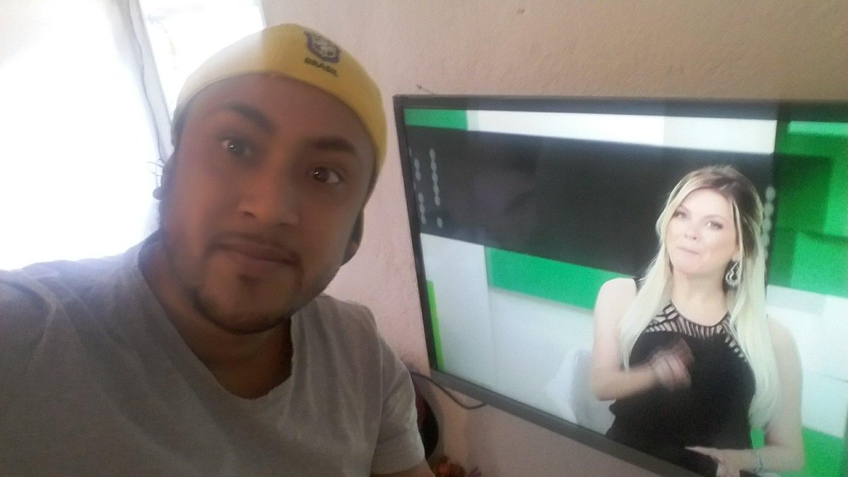 pikadilhaleo's tweet photo. #amoja #jogoaberto #renatafa #selecaobrasileira http://t.co/61Vg8G5SRE