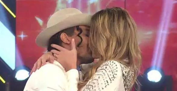 PepePaulosamo's tweet image. Dando rt ayudan con un voto #KCAArgentina #SociosPorAccidente2