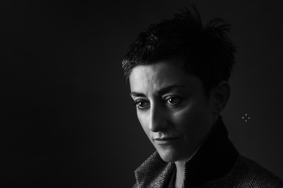 RoFraserMcLean's tweet photo. my favourite shot from yesterday's shoot with writer Maria Fusco http://t.co/xjjBgxxv9H @fuscowriting #StudioRoRo http://t.co/8ahyE8DMjl