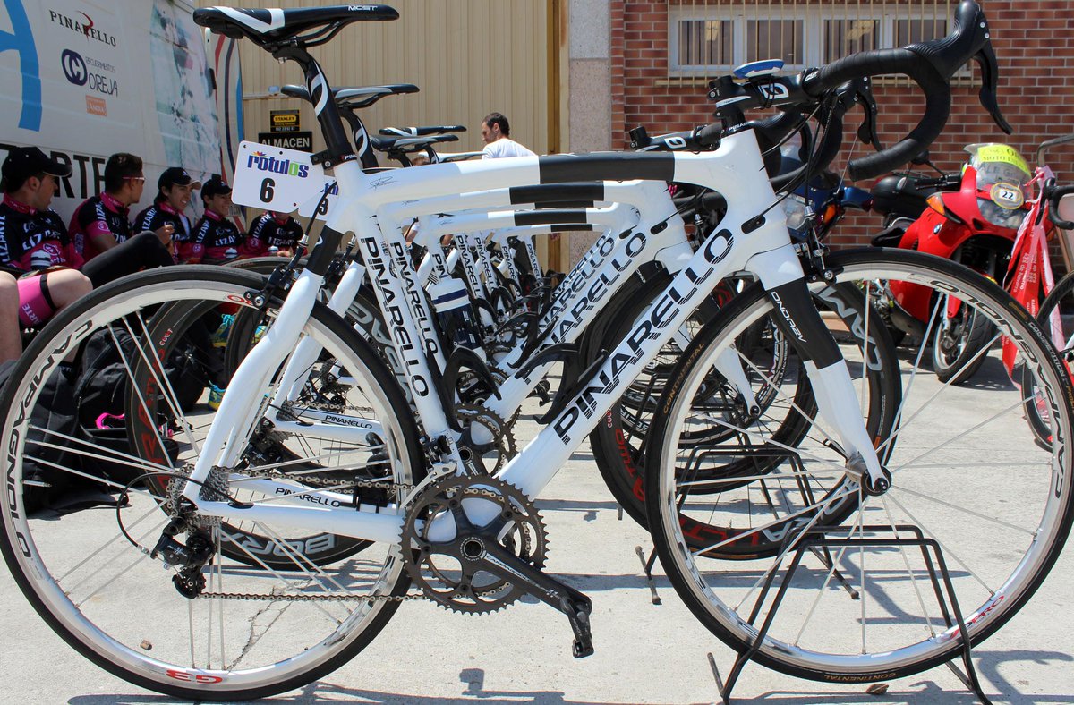 EqFinisher's tweet photo. ¡Ponemos en marcha la venta de nuestras @Pinarello_es Razha! http://t.co/DOZV3u2pu3 Precio y compra: 948 151 000 http://t.co/mUQD3VnCU6