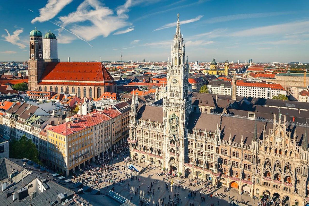 Top 7 Must See Sites In Munich travelfr.ee/1gNTMzl