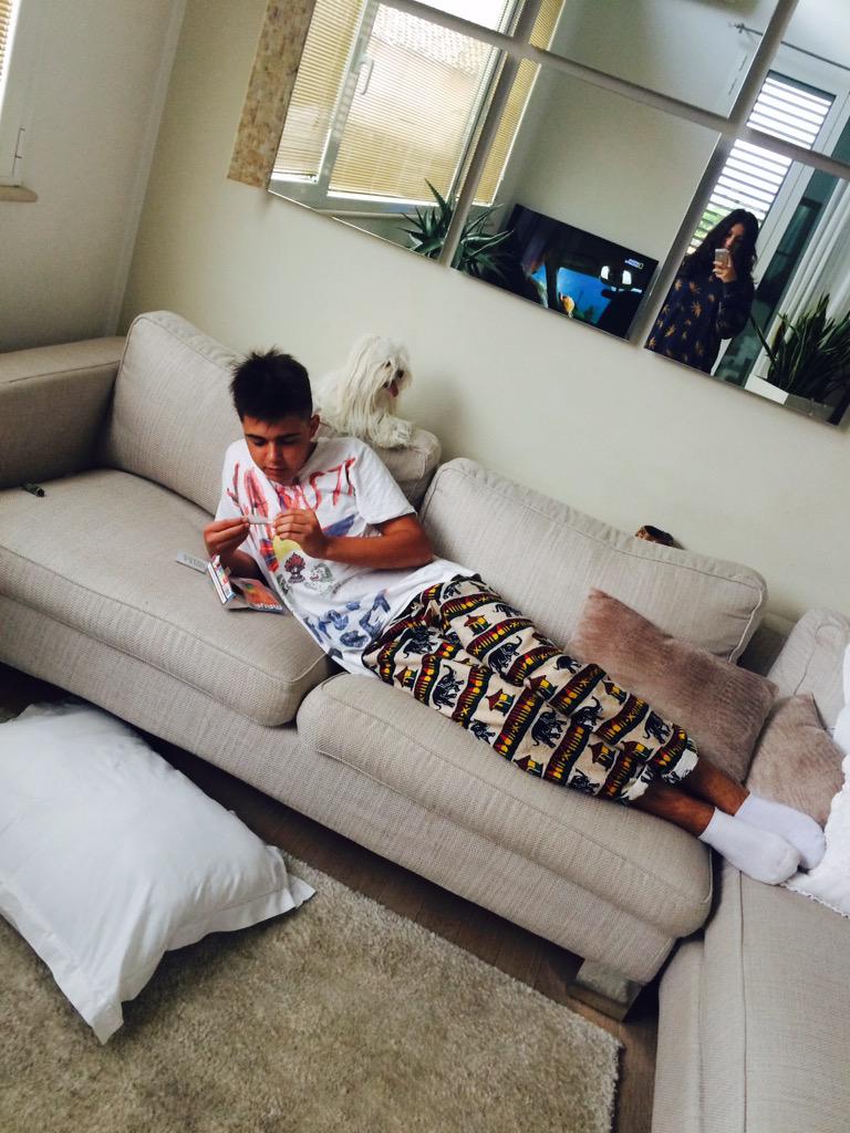 asiaorlando's tweet photo. Donut ed Enzo #preyo 😂😂😘😘 http://t.co/Hwf2MxvjjD