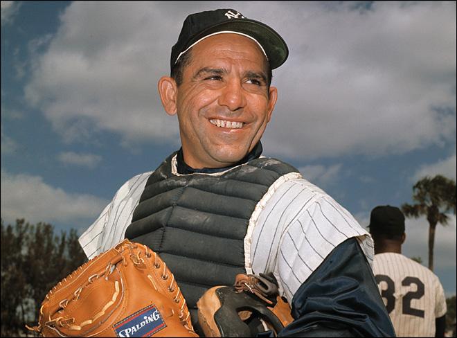 komonews's tweet photo. Yankees Hall of Fame catcher Yogi Berra dies at 90 - http://t.co/gG9Zecyf2S http://t.co/TrQMhzyV5s