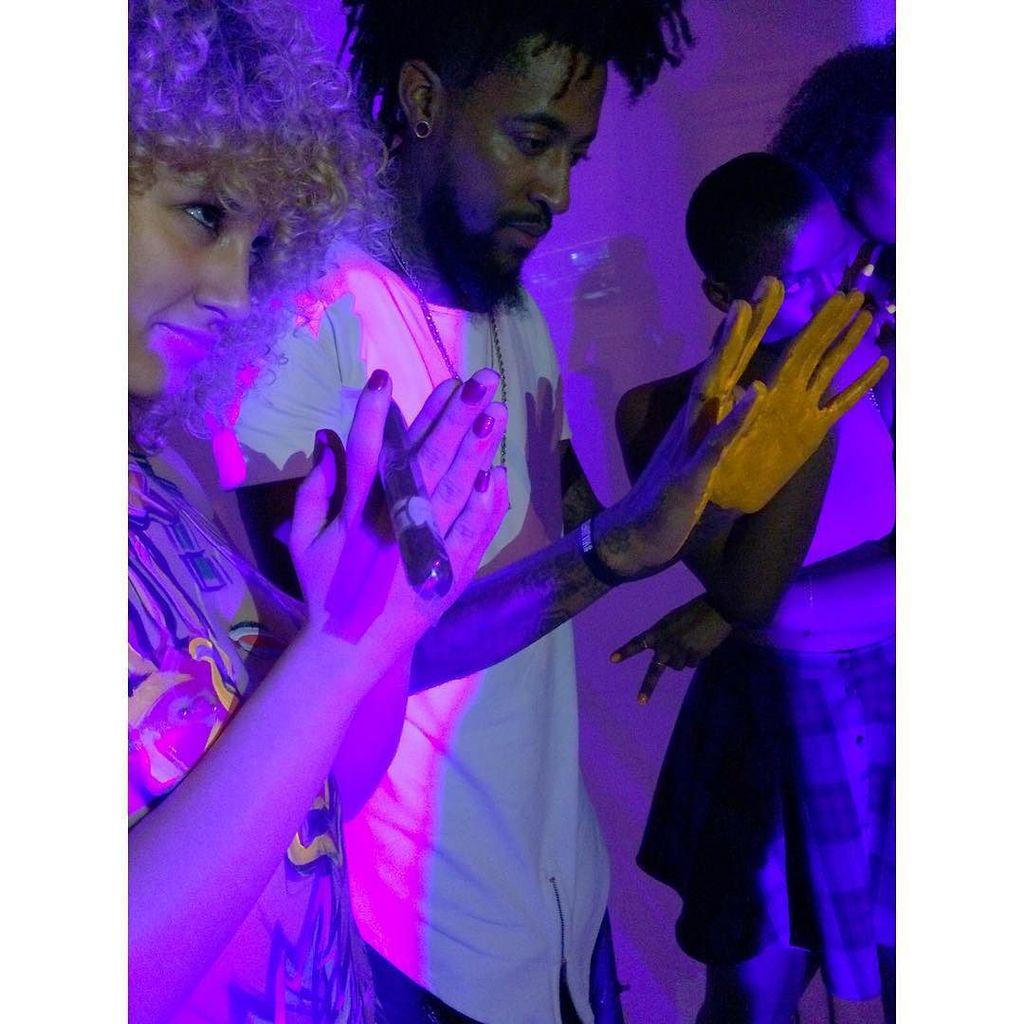 StArtEverywhere's tweet image. "Baby you got the Glow" 
Check out my gallery: @imjohnborn 
#SheCold #art #JohnBorn #Born #bornoriginals #Music #lo…