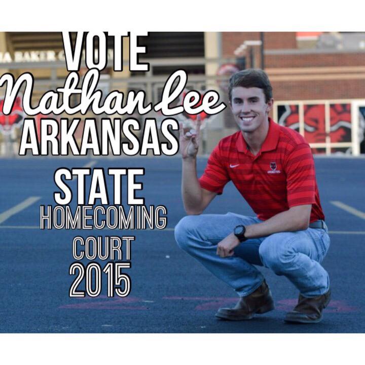 katiesue_white's tweet photo. VOTE NATE LEE BC HES GREAT AND LOVES CHI O AND THE RED WOLVES #votenate #gowh #godogs #goredwolves http://t.co/iQbAuYhtwJ