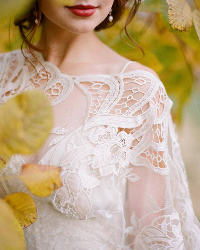 🙌🏽 if #fall is your favorite season!! 🍁 we are head over heels for #fallweddings, #fallcol… ift.tt/1NTFJae