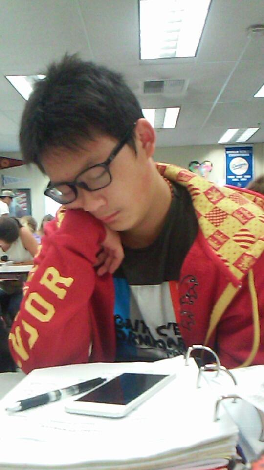 trinity_alcazar's tweet photo. @MvhsSleeps 😂😂 http://t.co/cIE3NqZfcz