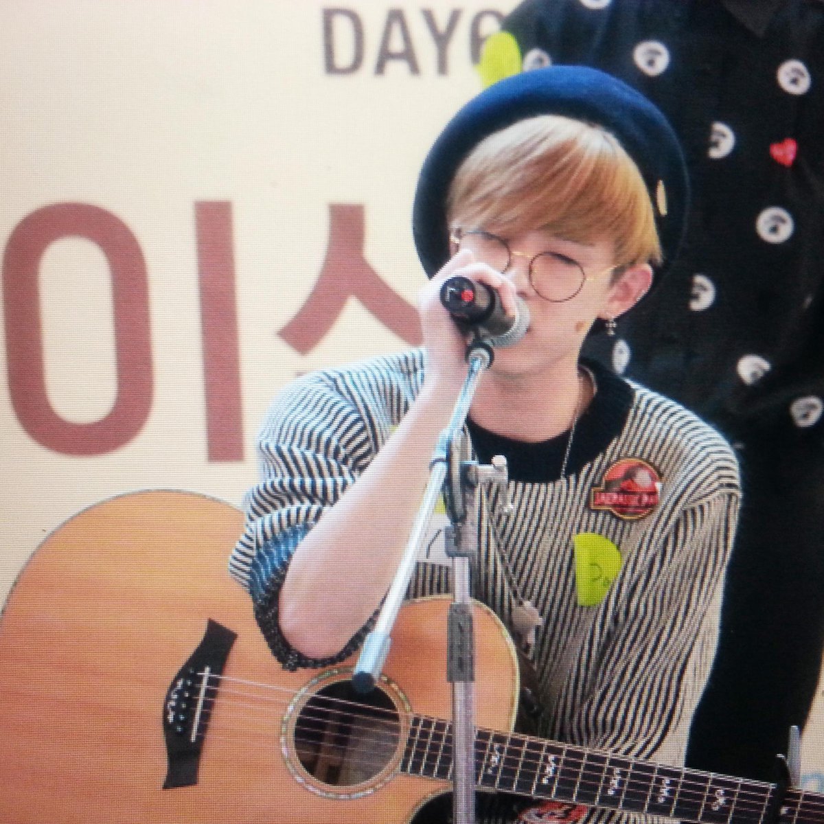 Lepetit626's tweet photo. @Jae_Day6 Fact of the day : Picasso actually can sing #notajoke #hereallycansing #hesingwell #revealedtruth http://t.co/dRvJrYirhm