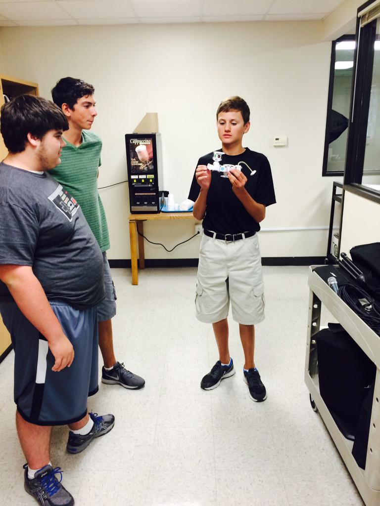 AltomSarah's tweet photo. Robotics Club @WHSGrassBurrNGC finishing up 3rd robot today! @ngcrooprincipal #ngclibrary #whywisd http://t.co/gXgO7blqfI