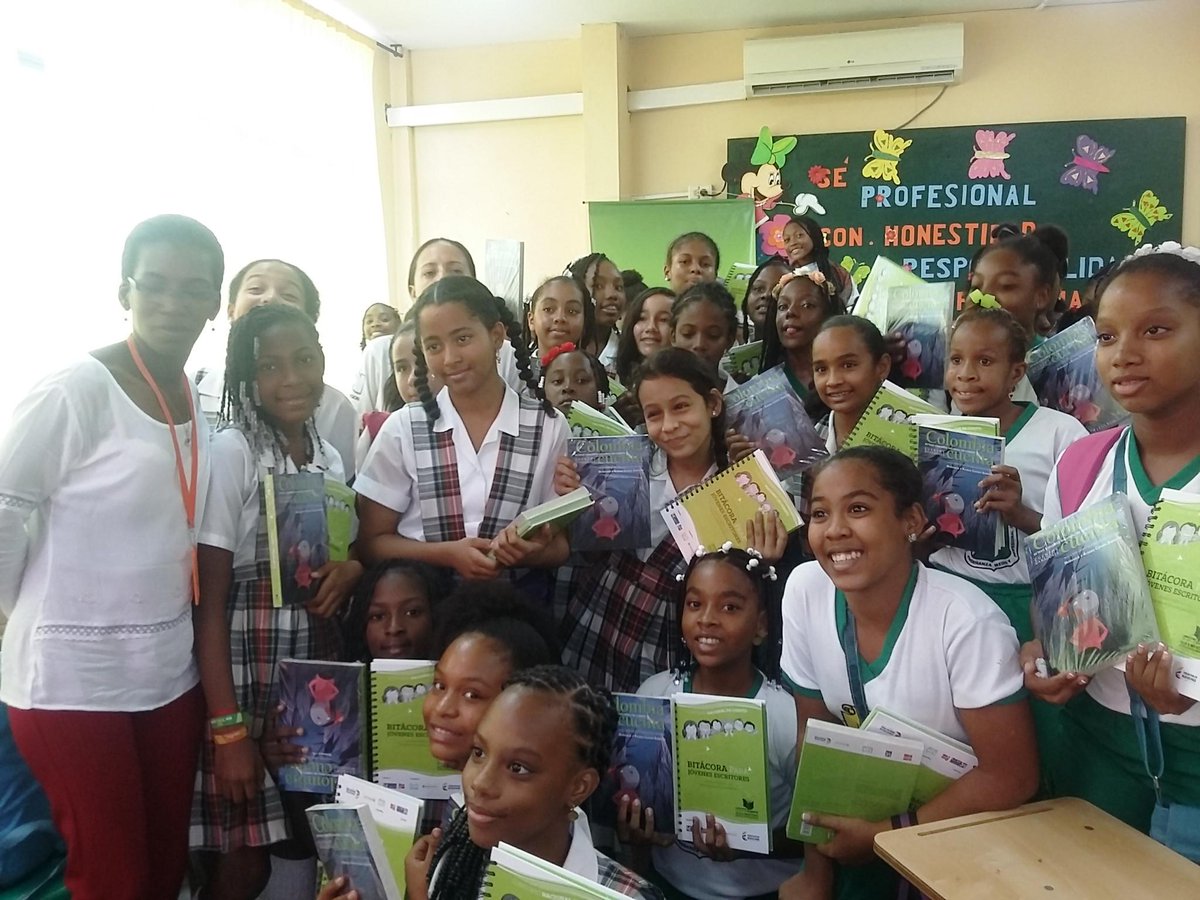 I.E de la SEMQUIBDO participan en los Talleres de Escrituras para Estudiantes,convocado por CNC.