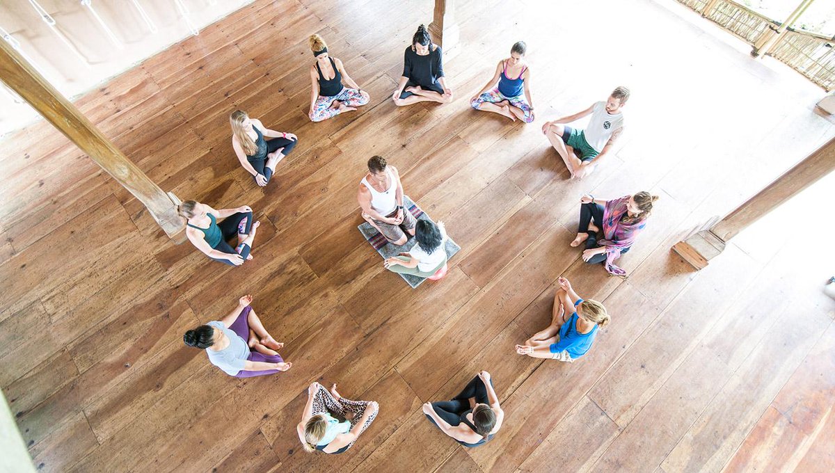 WanderlustFest's tweet photo. 25 Reasons You Should Take a Yoga Teacher Training - http://t.co/IKEnwClTel - h/t @YogaWorks http://t.co/t4TJkJFz5o