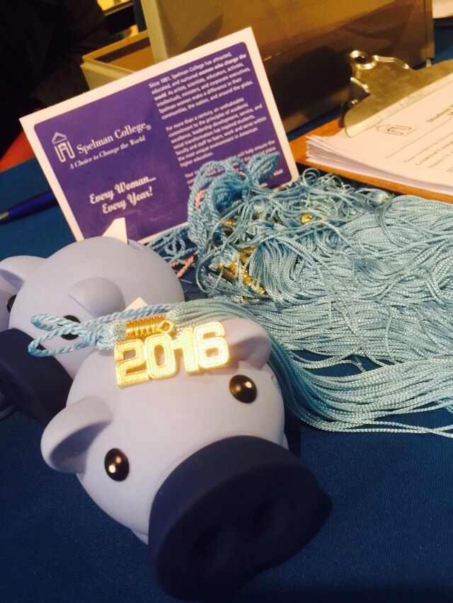 SPCgiving's tweet photo. #Spelman16 come make your class gift and get a tassel at the giving table in Upper Manley ! #SincerelySPC π http://t.co/LfXy8BjBi4