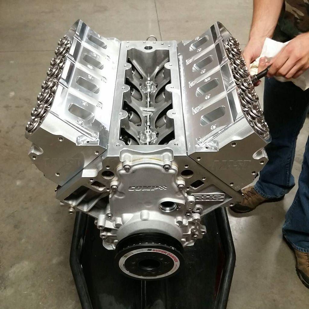 MastMotorsports's tweet photo. Almost ready for the dyno. Refreshed @hgkracing 466 with a few adjustments......Irwindale or bust!
#fdirwindale #… http://t.co/hhpV18B7cS