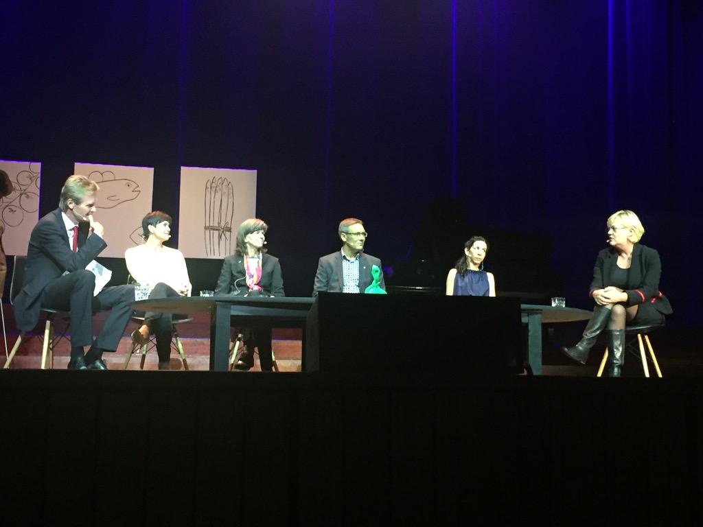 Forskningens festaften er i gang med samtaler om mat, ernæring, helse og bærekraft <a href="/forskningsradet/">Norges forskningsråd</a> #forskningsdagene