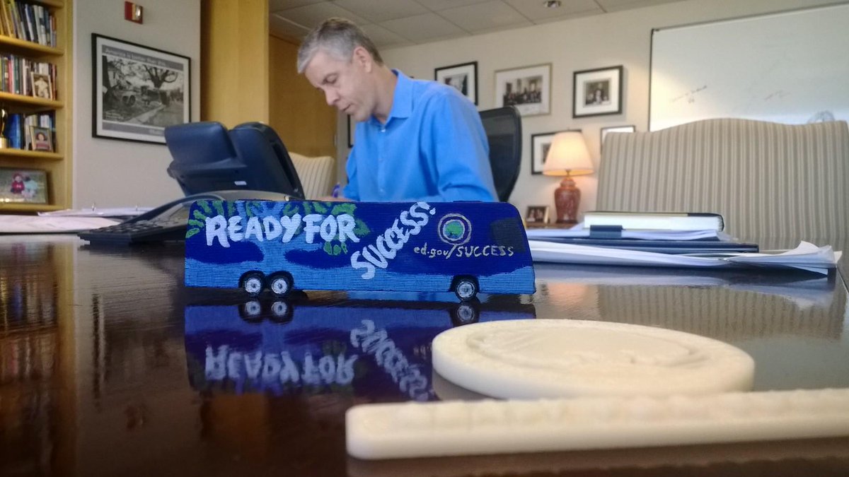 SecretaryKing44's tweet image. Thanks @MontourSD students for the very cool #ReadyForSuccess 3D printed bus! #MontourProud