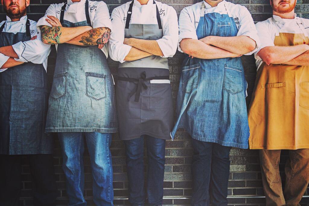 sugo_restaurant's tweet image. Now thats a pretty serious CHG apron squad! 📷: @heidiface. #sugorestaurant #eatdrinkCHG #hedleyandbennett #apronsqu…
