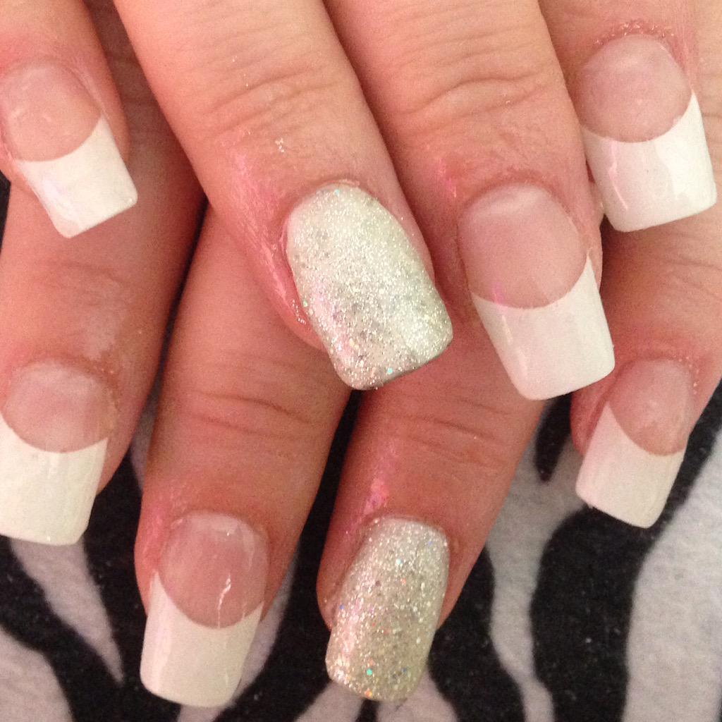 naileditdundee's tweet photo. Acrylic extensions with gelish on short nails. #nsiscotland #harmonygelish #waterfield #transformingshortnails http://t.co/PP0RC3L0bR