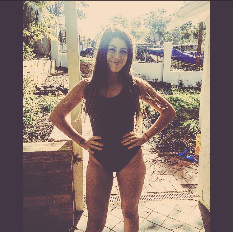 kotabanksmusic's tweet photo. When ur trynna be Pam Anderson but u don't have the right color swimmers / hair. #fail #comeatmesummer http://t.co/OfEktgqLcu