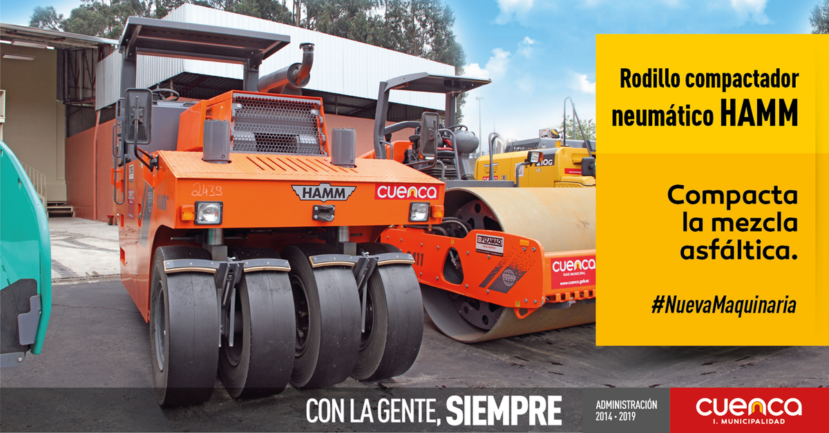 MarceloHCabrera's tweet photo. Entregamos a la ciudadanía la #NuevaMaquinaria con el único objetivo de mejorar la vialidad del cantón #PorCuenca http://t.co/X662YNubZZ