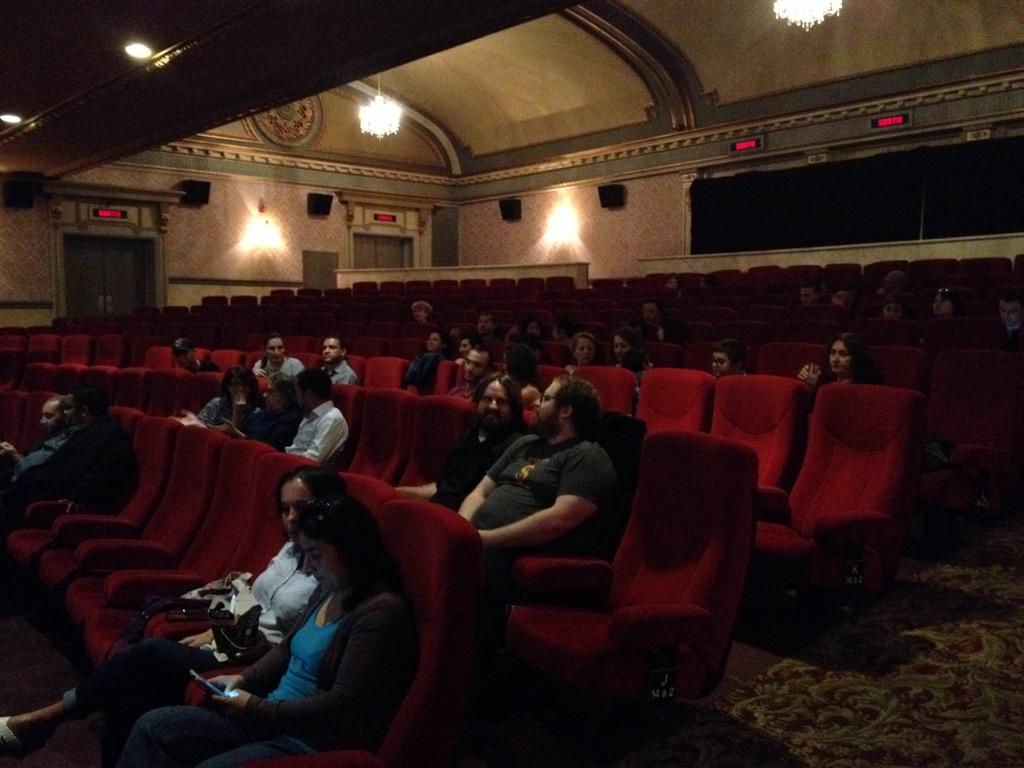 Le festival accueille sa dernière projection ce soir! Venez nombreux pour le cocktail gratuit qui suit #cornedor15