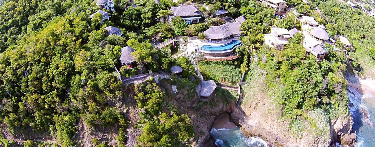 ZoaHotel's tweet photo. Zoa is only 45 min away from Huatulco International Airport. http://t.co/EJ4VU5P0nS