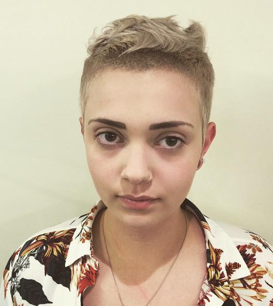 AydanWallis's tweet photo. #hairhour http://t.co/taonr5CtTu