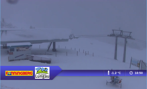 YetiSnowsports's tweet photo. First snowfall on Fanningberg this morning! 40cm expected overnight! Time to get excited!! #winteriscoming #yetisnow http://t.co/MgZTNBl6At