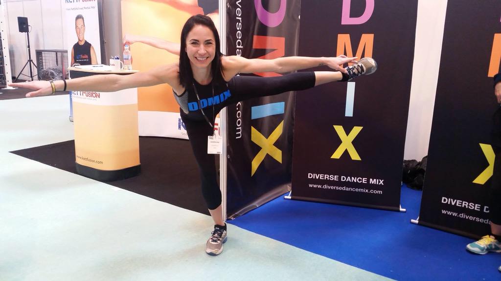 PiloxingUK's tweet photo. Check out @diversedancemix...our neighbours at #liw2015...awesome work!! #piloxing #flatbacksecond #quicklearner http://t.co/SjZdLA6tEG