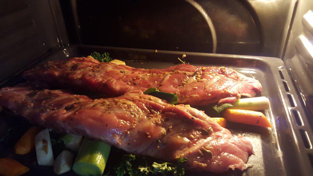 chefsascha86's tweet photo. Ribs TODAY! #rippla http://t.co/TCUMo9S8Hb