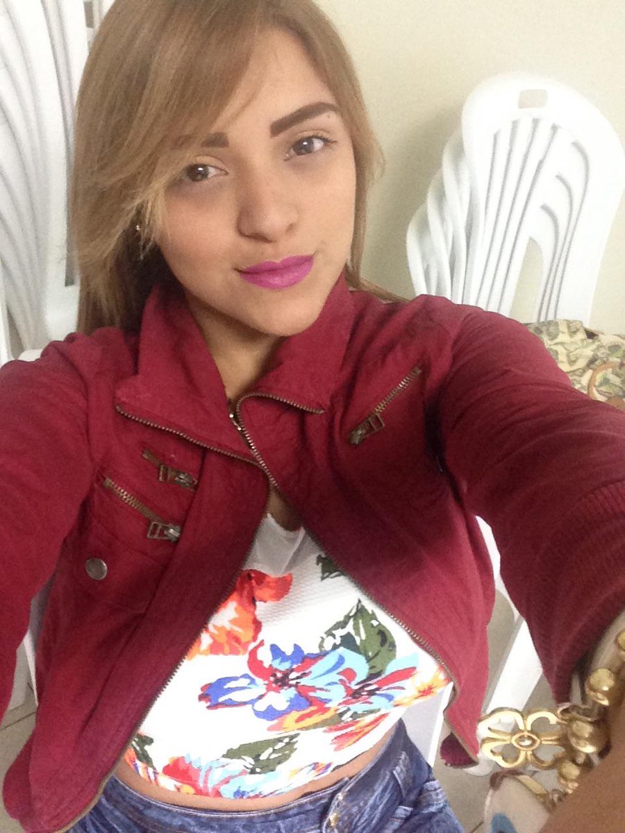 LissVivas17's tweet photo. Con mucha emoción preparandome para el gran casting #chicahtv2015 falta poco! gracias a todos por su apoyo muack http://t.co/gmGxVWIFRm