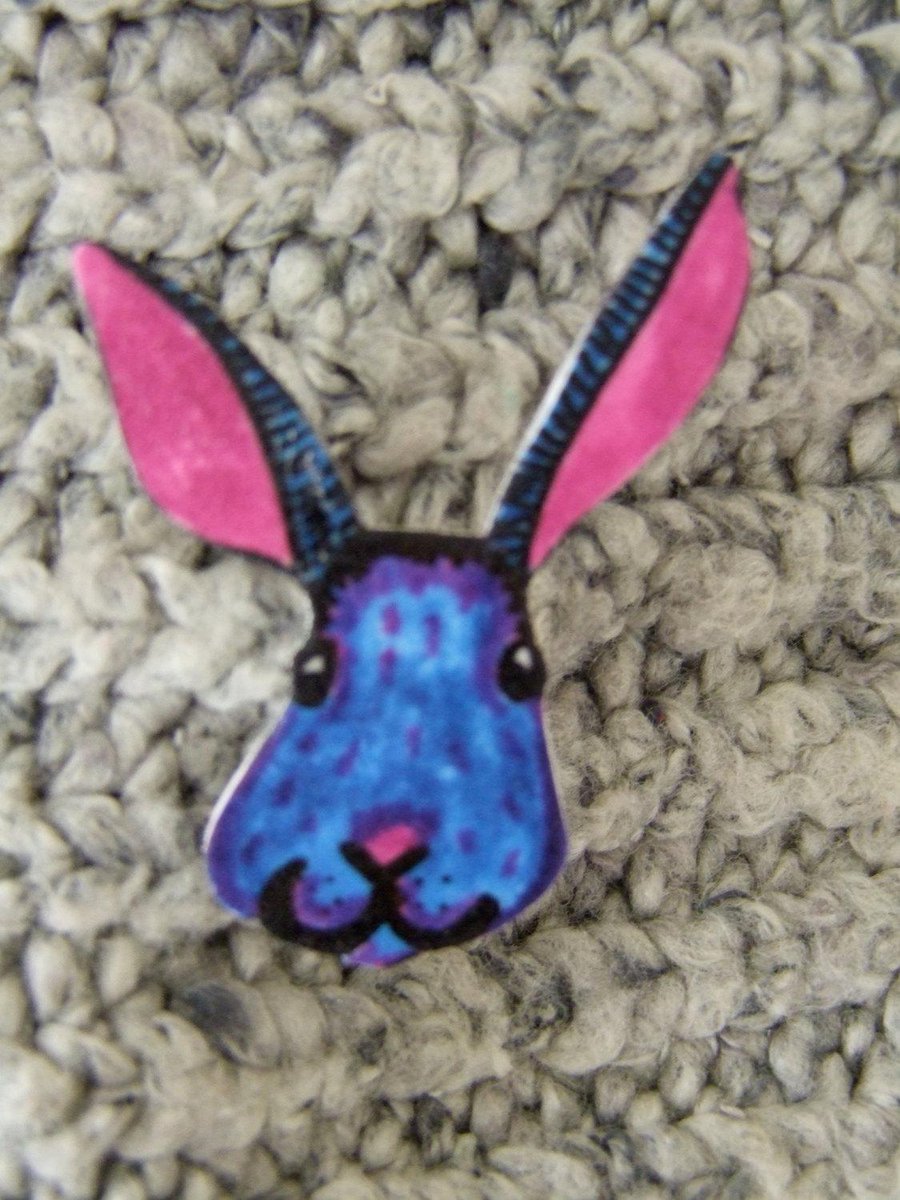 buck_lj's tweet photo. Rabbit brooch pin-hand drawn illustration-happy bunny-hand coloured-uni… http://t.co/mOpAeOTyLQ #Etsy #EasterBrooch http://t.co/2Fwhm3A6pX