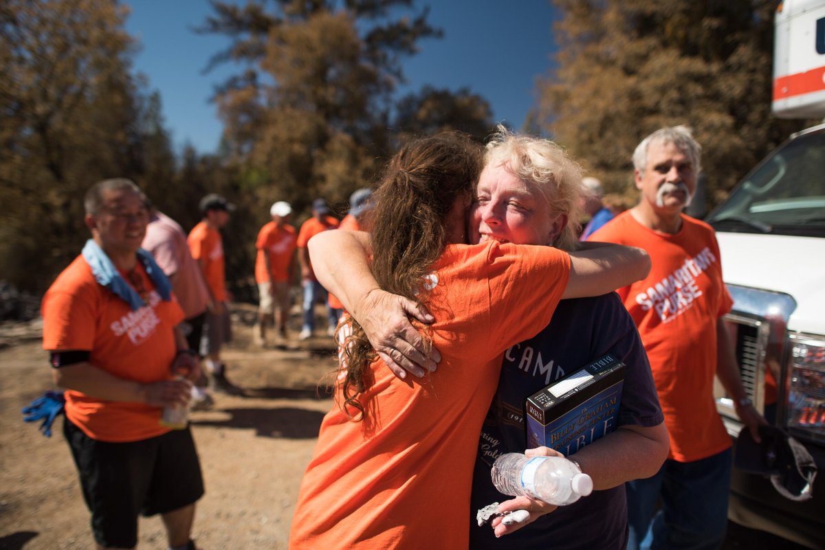 SamaritansPurse's tweet image. Jim built this house himself between 1977 and 1980. Our volunteers are helping sift thru the ashes. #ButteFire