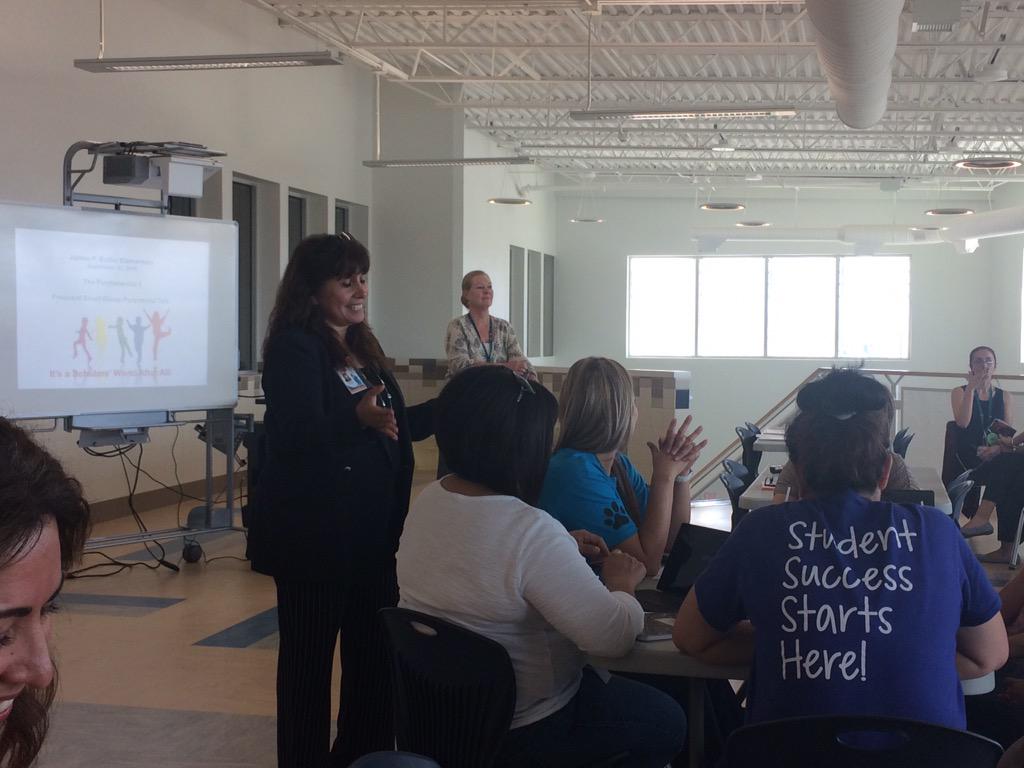 jpb_coyotes_BES's tweet photo. Empowering our minds!#jpbcoyotes #halfdaypd http://t.co/NkLZ2LTrSr