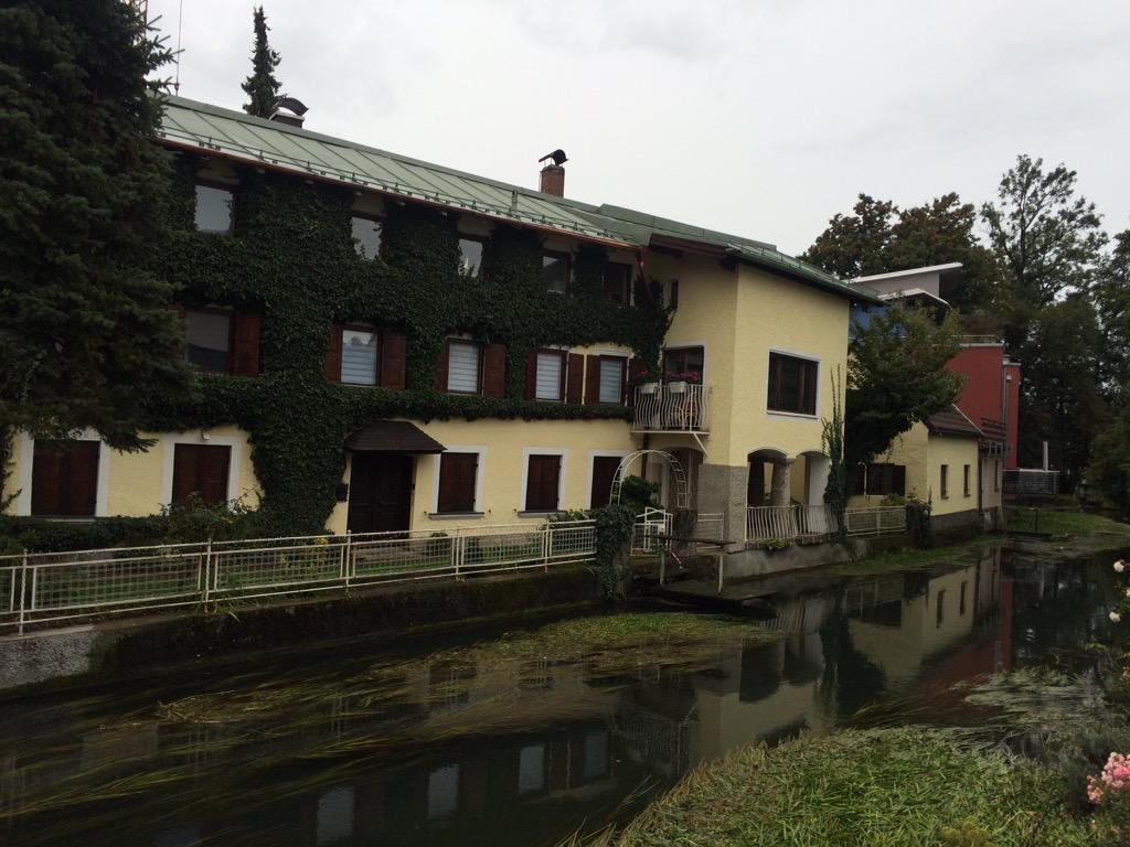 باد ايبلنغ الالمانية تبعد عن ميونخ ٦٠ كم وتبعد عن سالزبورغ النمساوية ٩٥ كم 
تصويري الاربعاء 
٢٣ / ٩ / ٢٠١٥
<a href="/Seeaaha/">سياحة | SEAHA</a>