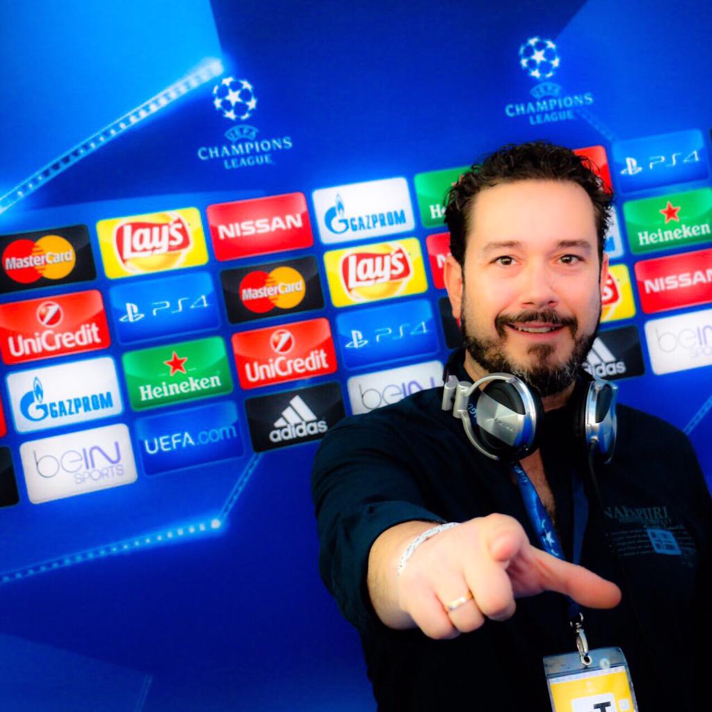 vobdil's tweet photo. Gran evento para la UEFA. 😊 http://t.co/cLULlyLytr