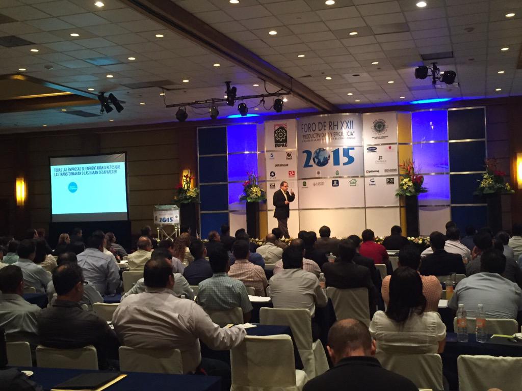 Salvador's tweet photo. Iniciando la conferencia El Rol de los Recursos Humanos en el Siglo 21 en el XXII Foro de RH 2015 de @caintra_nl http://t.co/aqkimCDLh5