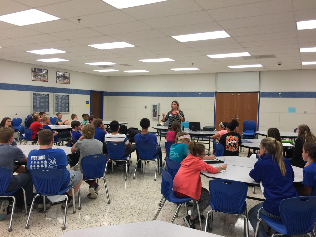 SweetwaterTXedc's tweet image. Labeth Carter, #NolanCounty #ExtensionService, spoke to #HighlandISD as part of our #SpeakerBureau series