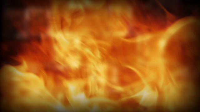 #BREAKING NEWS - Structure fire reported at NE 1st Ave. Tune in to Local10 News at 6:00 for more details #local10 http://t.co/hy9ngR9B6w
