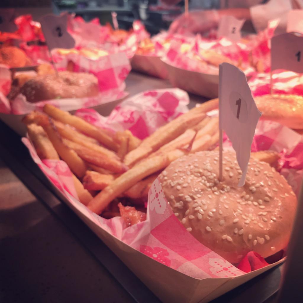 WIUDining's tweet photo. #MakeitaMaCombo tonight! #CorbinOlson #SmokehouseBurger #FarmHouseBaconBurger #QuesoBurger #QuinoaBurger #WIU http://t.co/o72tWjTkoO