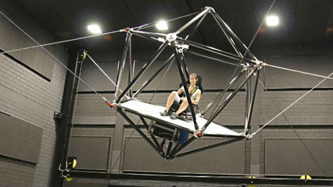 bbcbrasil's tweet photo. A engenhoca alemã que pretende revolucionar os games de realidade virtual #Games http://t.co/EiGxmDnj3V http://t.co/y85M8LLeH5