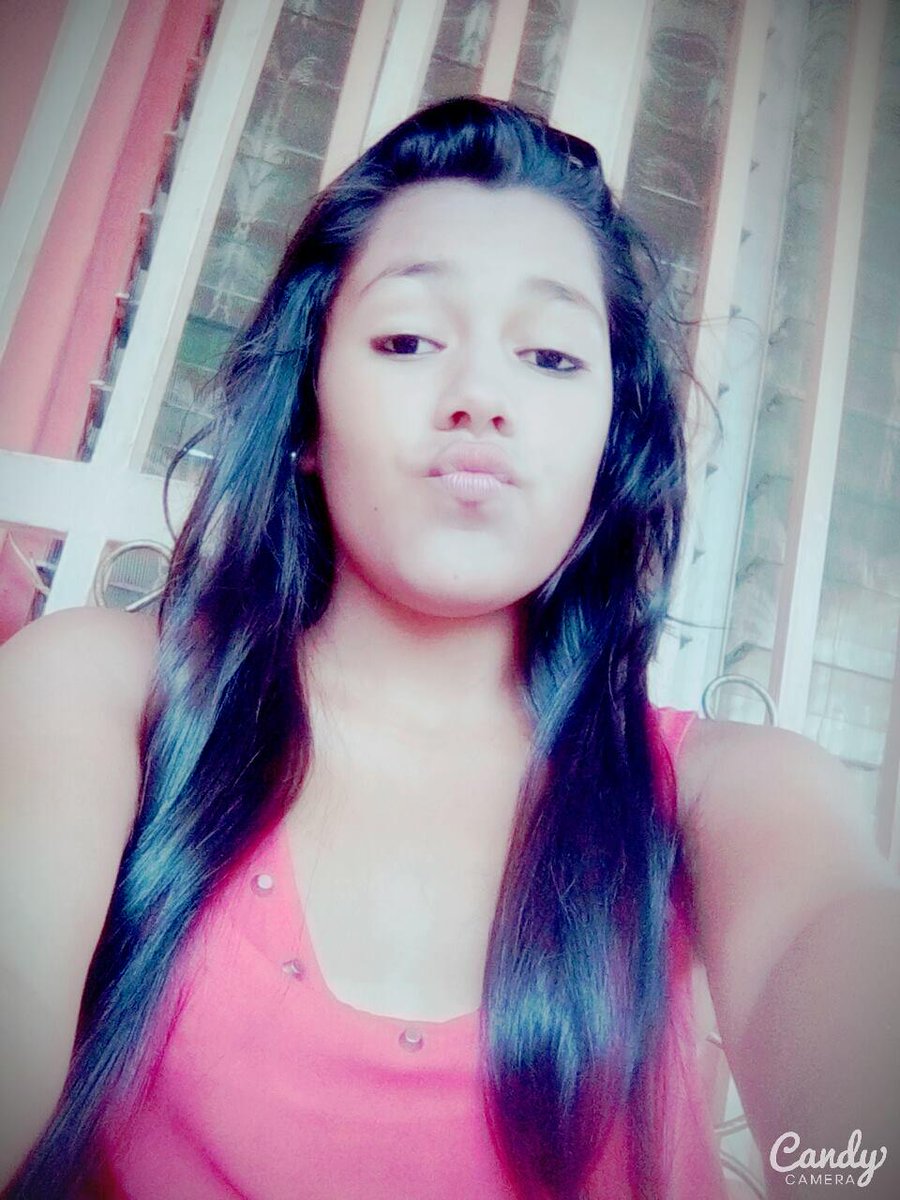 ParraAleejandr1's tweet photo. Relax :* http://t.co/yc8AdhvrN9