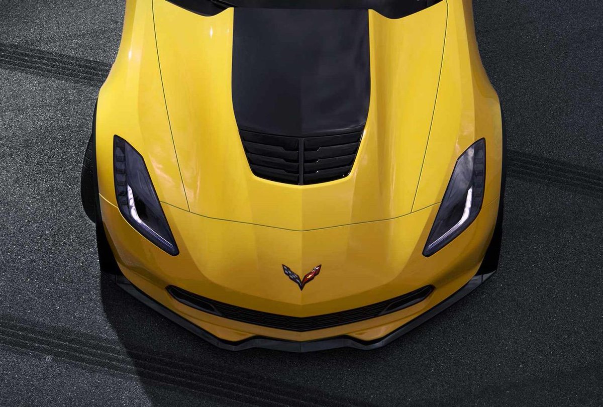 Android's tweet image. Coming soon: @Chevrolet providing software update to bring #AndroidAuto to many 2016 models goo.gl/k40Hz1