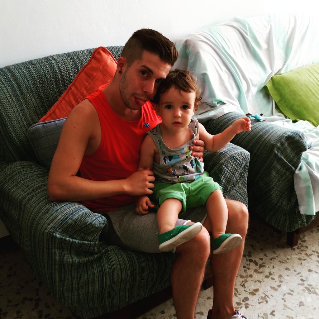 CrisFMontes's tweet photo. Con lo mas bonico!!! 😊😘😘 http://t.co/qh6bD37Z8i