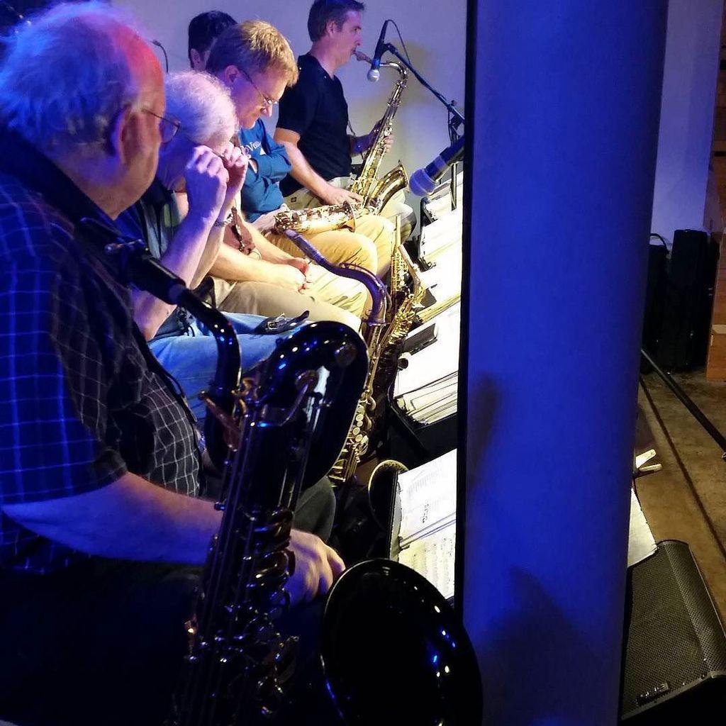 Artifact_Scott's tweet photo. #bluewisp big band warming up http://t.co/dPhXJXAMFP http://t.co/UJ2PoBIYoc