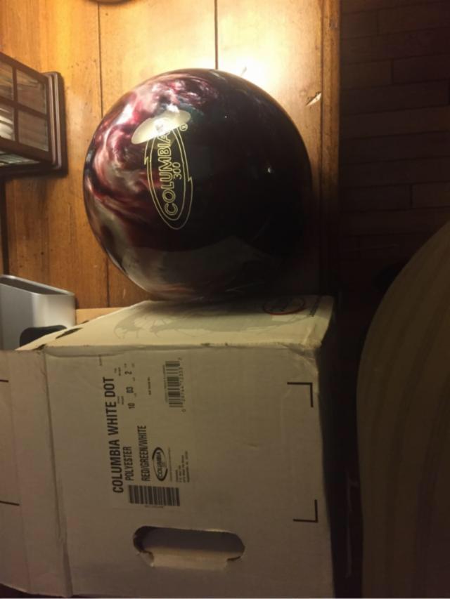 I am selling "Columbia Bowling Ball" on #wallapop p.wallapop.com/i/35362706?_pi…