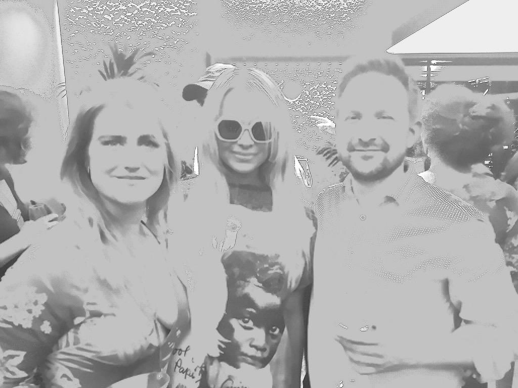 KatyAdvntrists's tweet photo. Just hanging with Pamela Anderson. In my tropical jumpsuit. With @DanAdventurists and @coolearth #massivefilter http://t.co/ts8cy9RYPC