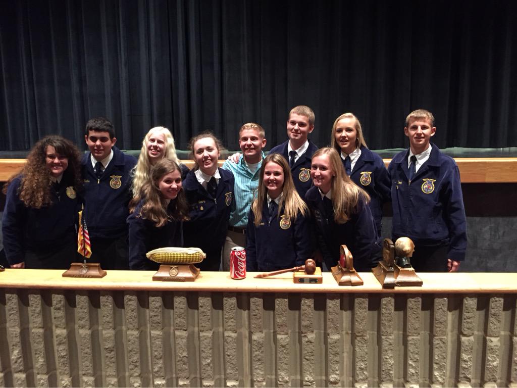 susieheavner's tweet photo. Section 2⃣2⃣ LTS is in the books! Nice job @section_22_ffa officers! #Empower #BuildFFA http://t.co/CZhVkhy8gh