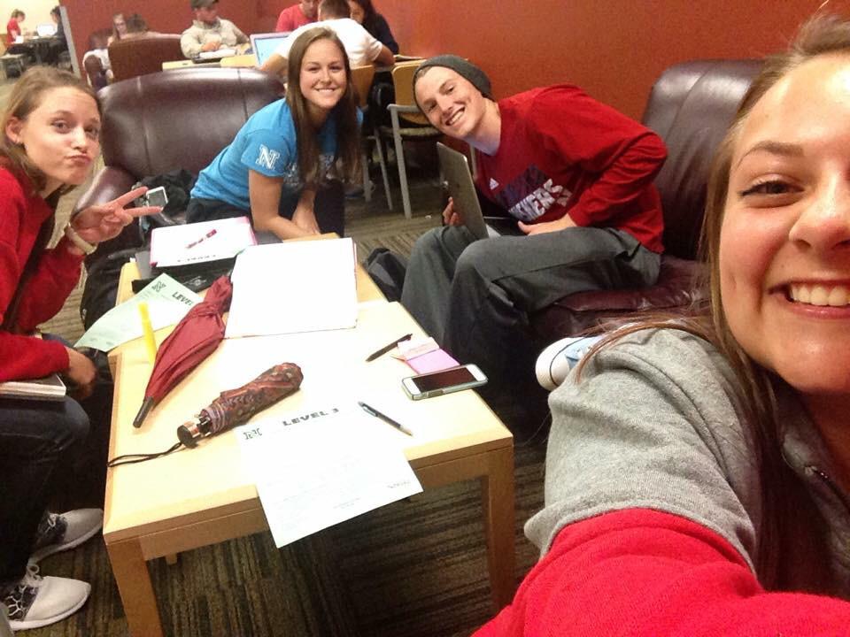 KristaJ12's tweet photo. #LCstudy racking up the points 😏 @baileyoungblade @jessicaleigh_15 http://t.co/zGDB29u7UG