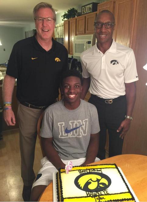 Four-star forward Tyler Cook celebrates his birthday by committing to the #Iowa #Hawkeyes rvls.co/1L7cIY9