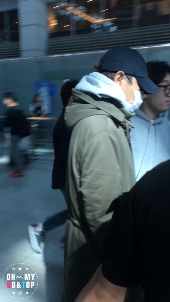 only_ohmytg's tweet photo. 150924 Inchon Airport>>>Taiwan
long time no see
 #TOP #탑  #지드래곤 #OHMYTG http://t.co/161otDRQFe
